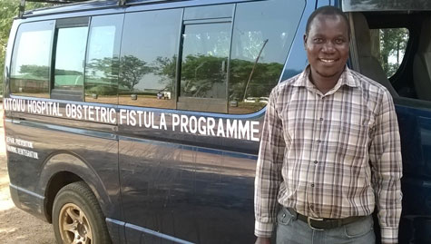 Francis Kironde transporte les femmes à l'Hôpital de la Mission de Kitovu depuis 24 ans.